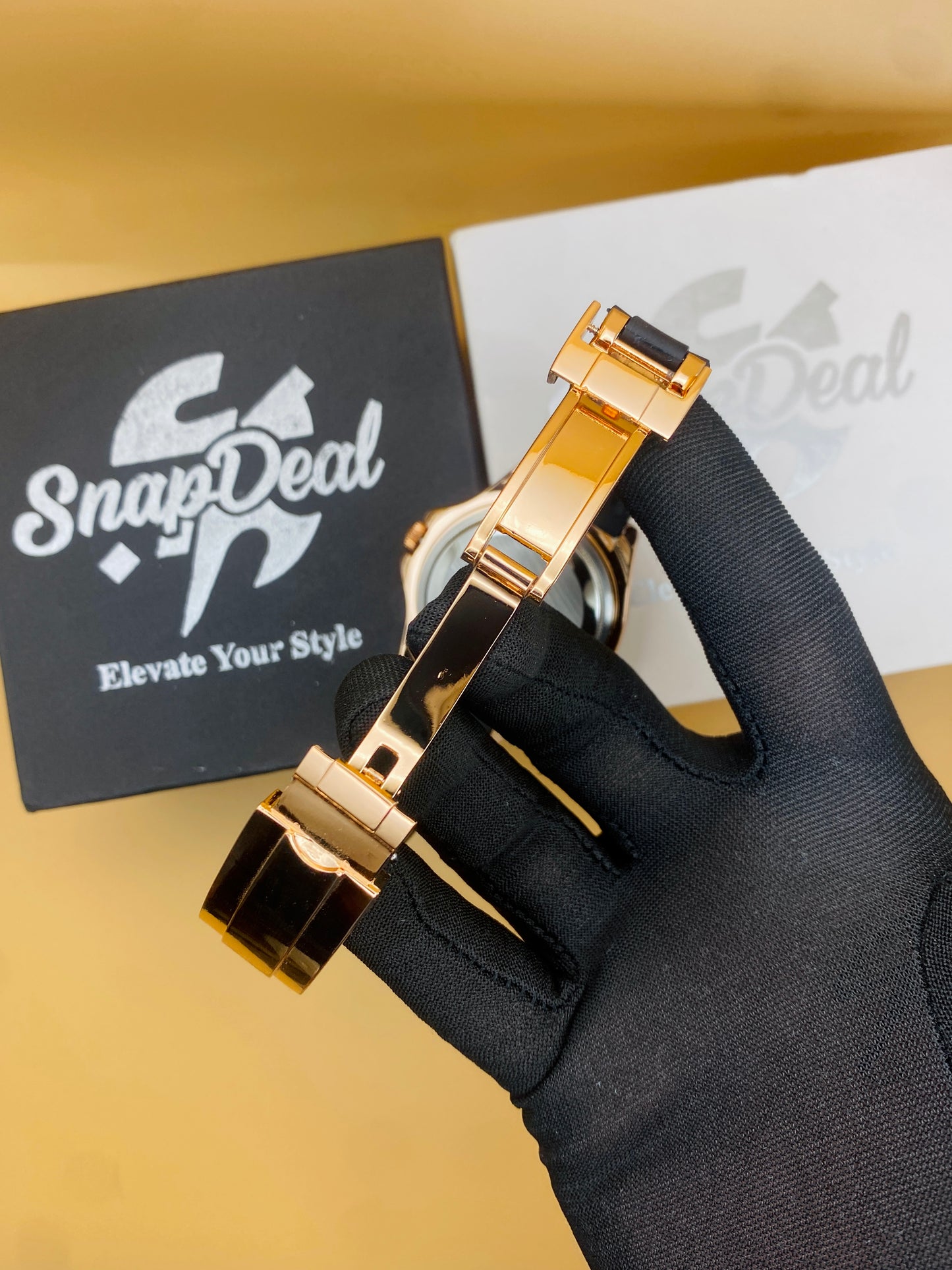 Premium Minimal Gold Black Yacht Master Oyster Watch