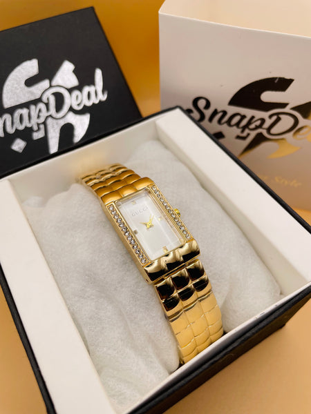GUCCI Rectangular Crystal Dial Bracelet Watch (Golden)