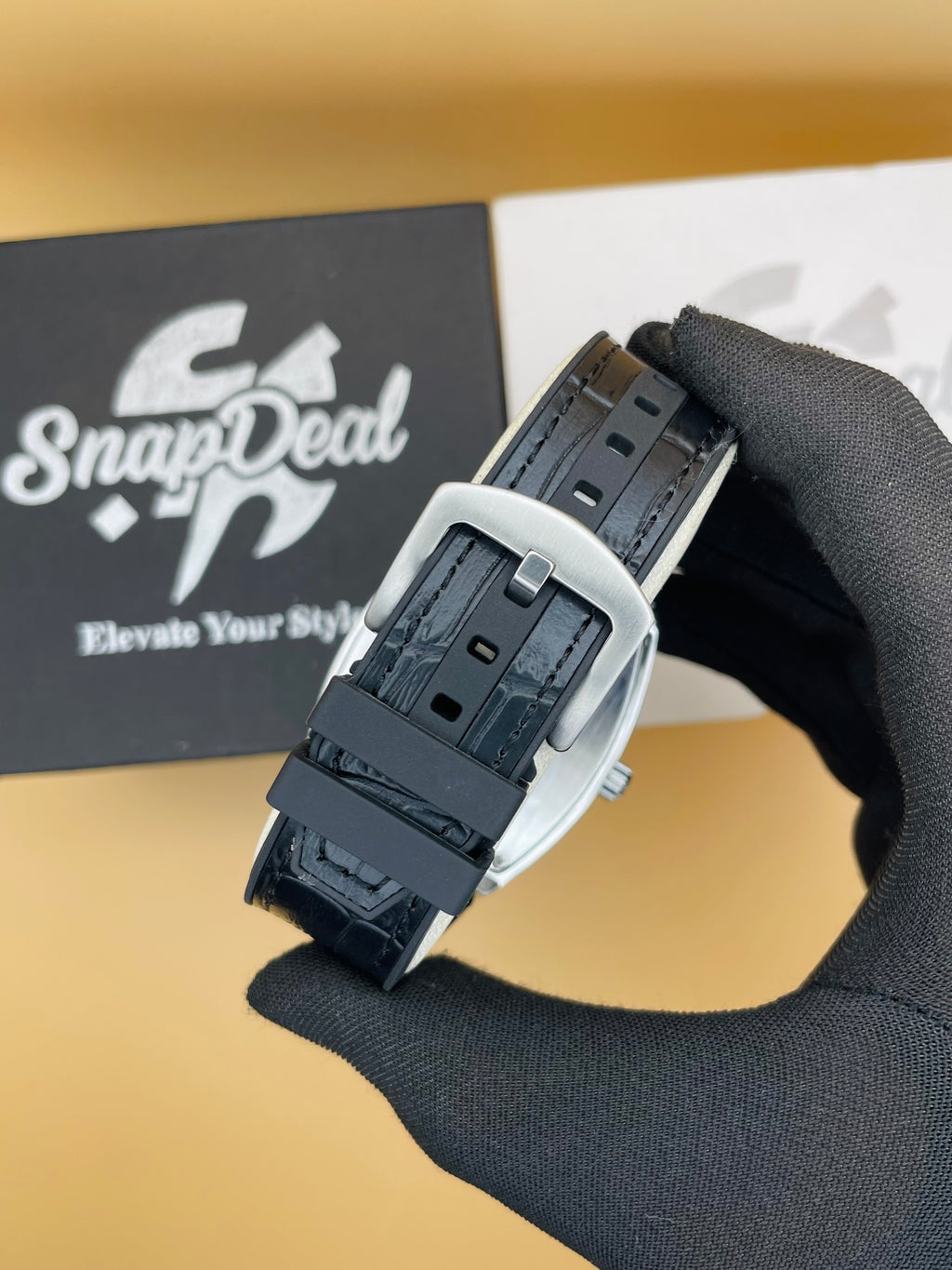 Premium F-M Black Strap
