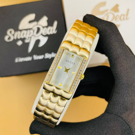 GUCCI Rectangular Crystal Dial Bracelet Watch (Golden)