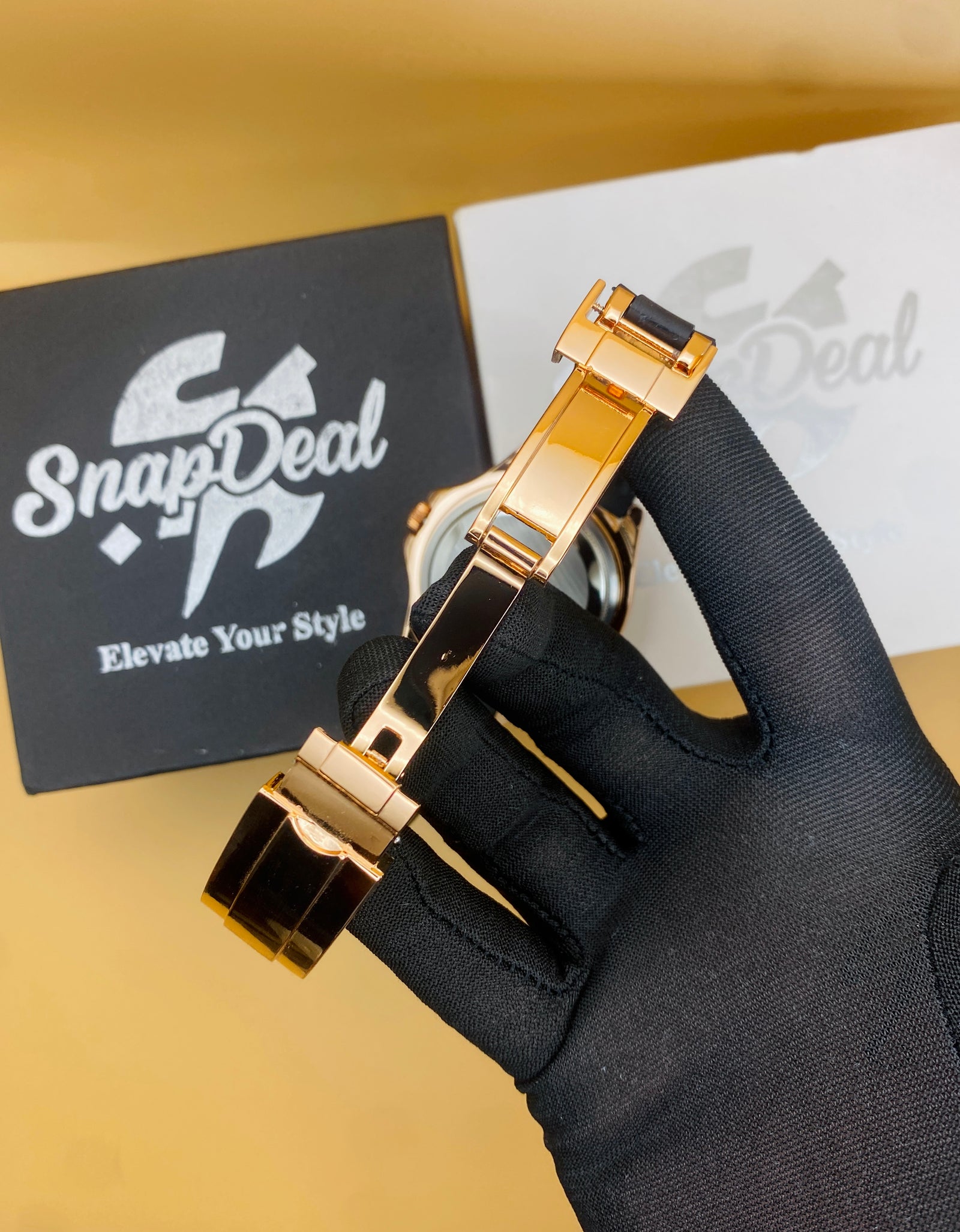 Premium Minimal Gold Black Yacht Master Oyster Watch